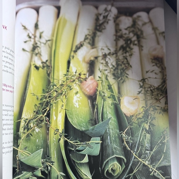 📚Vintage One of a Kind Gordon Ramsay Kitchen Heaven Cookbook 📚 - Picture 9 of 16